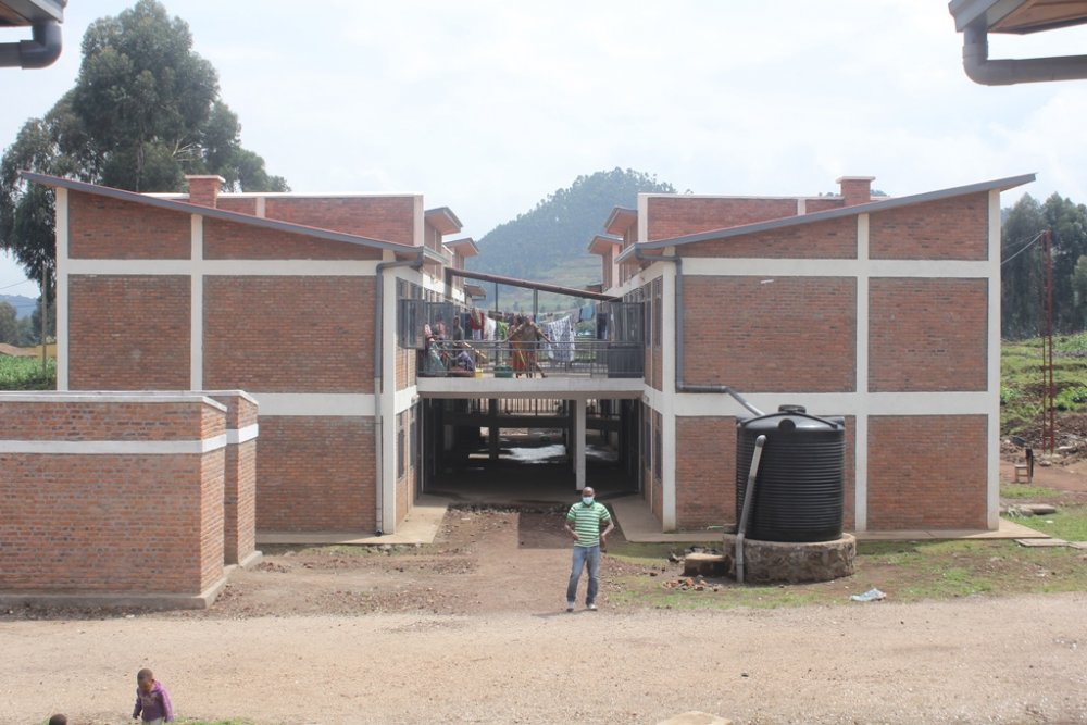 Rubavu District Administration assured the families of 32 genocide against the Tutsi survivors resettled in Nyabishongo Village that they will continue to be cared for through the VUP and Girinka.