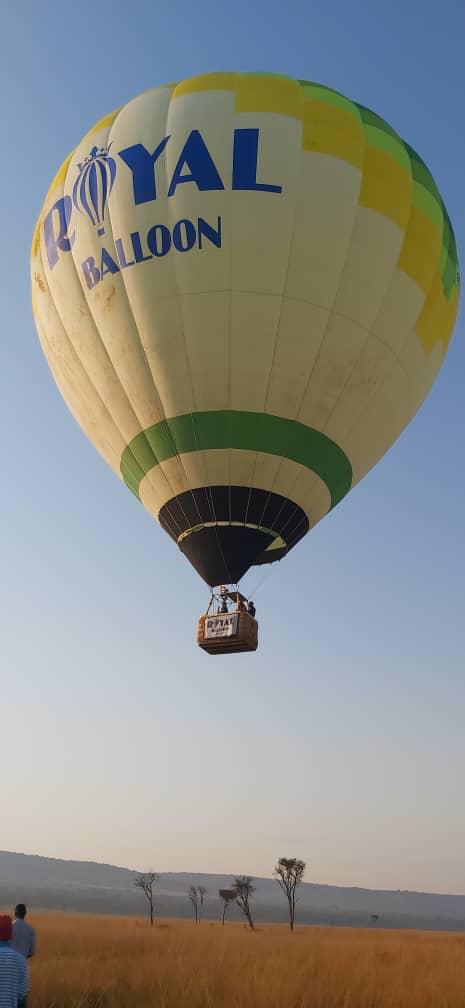 The Hot Air Balloon climbs as high as 100m to 1000m above the park’s scenic savanna-covered landscapes. 