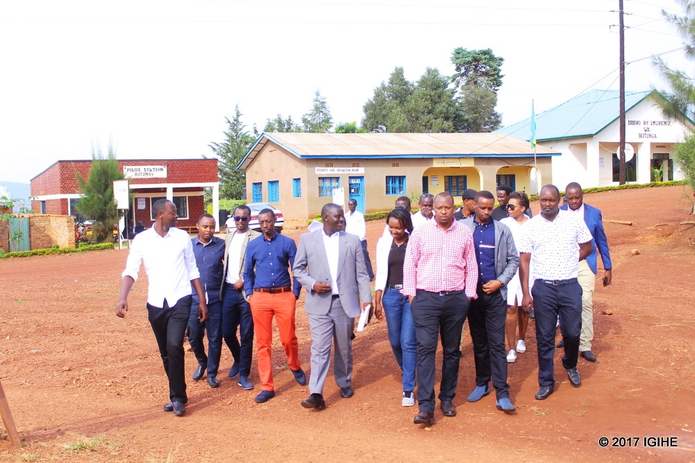 Some members of Rwandan diaspora in China whop accompanied donations yesterday.