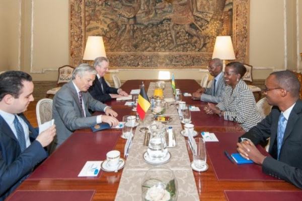 Minister Mushikiwabo chats with Belgium diplomats