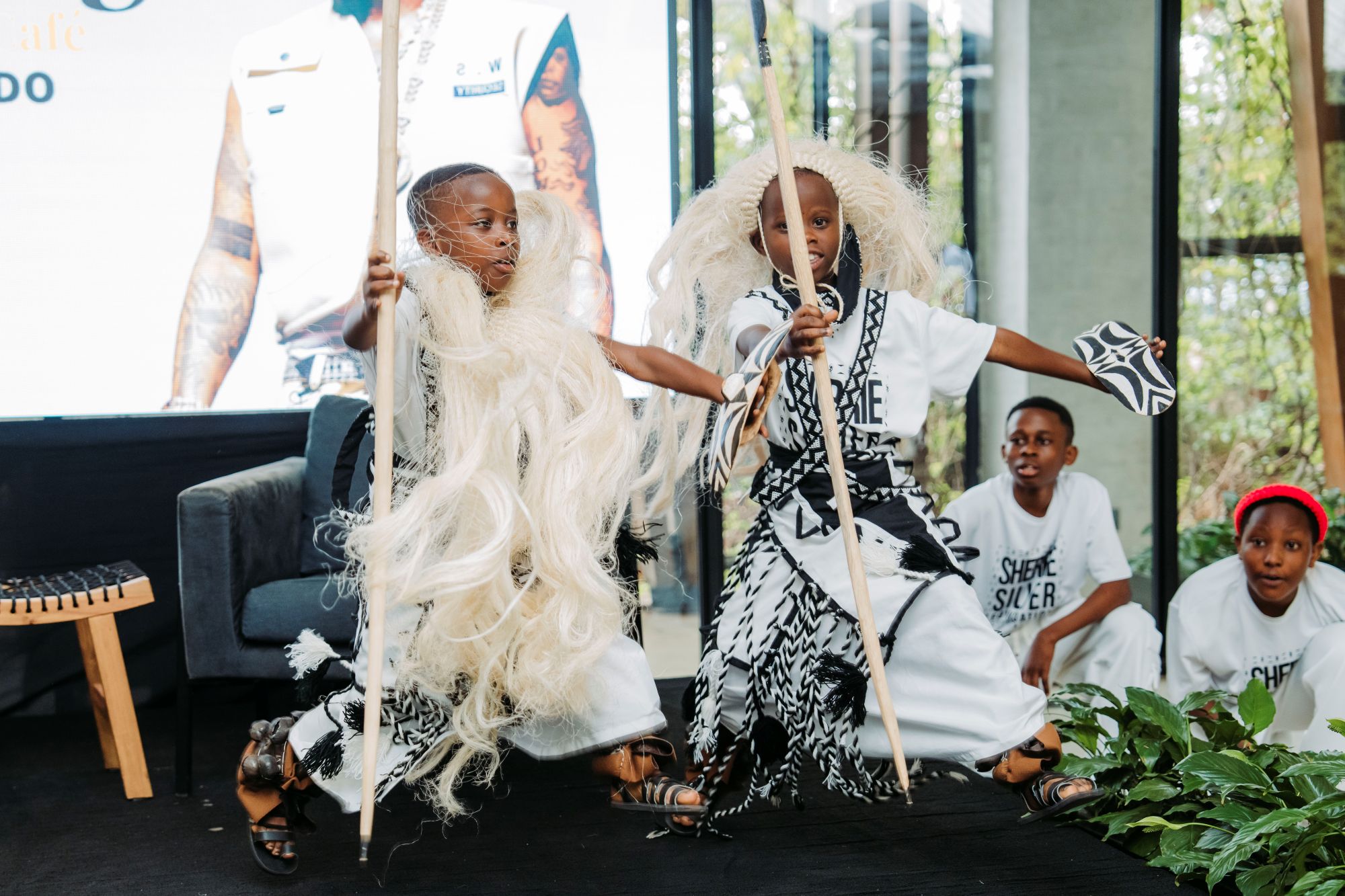 Children from the Sherrie Silver Foundation performed at the function.