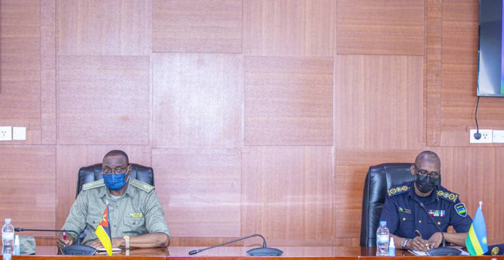 The meeting held at the RNP General Headquarters in Kacyiru, was co-chaired by the Inspector General of Police (IGP) Dan Munyuza and his visiting counterpart of Mozambique, General Commander, Bernardino Rafael.