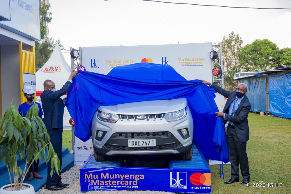Mahindra KUV 100 NXT car, is the grand prize of the campaign to be given out at the end of the campaign.  