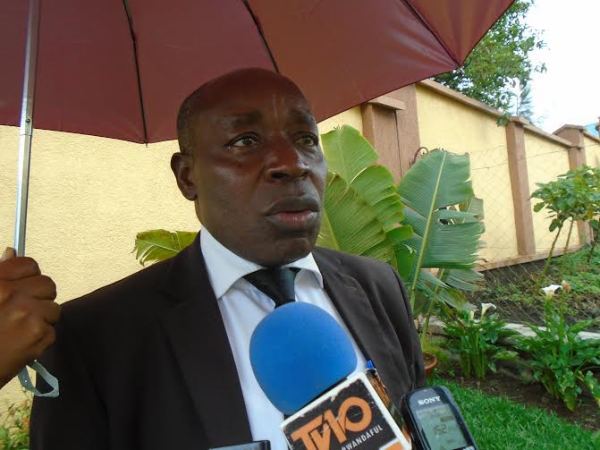 The mayor of Burera district Sembagare Samuel talking to the press