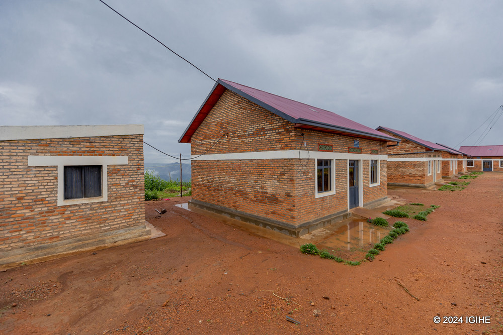 Residents commend the government for saving their lives during a time when landslides were continuing to take their loved ones.