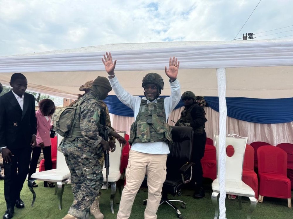 Busu Bwa Ngwi Patrick, the South Kivu governor appointed by AFC/M23, disclosed this on Thursday, October 9, 2025, while handing over an electricity transformer to residents of Kamanyola Centre in Walungu territory.