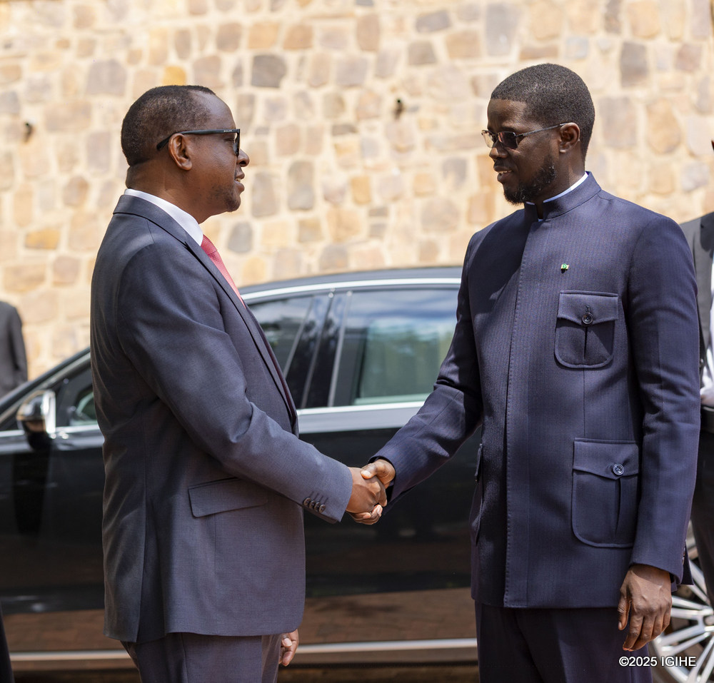 President Faye received by Rwanda’s Minister of National Unity and Civic Engagement, Dr Bizimana Jean Damascène, at the Kigali Genocide Memorial.