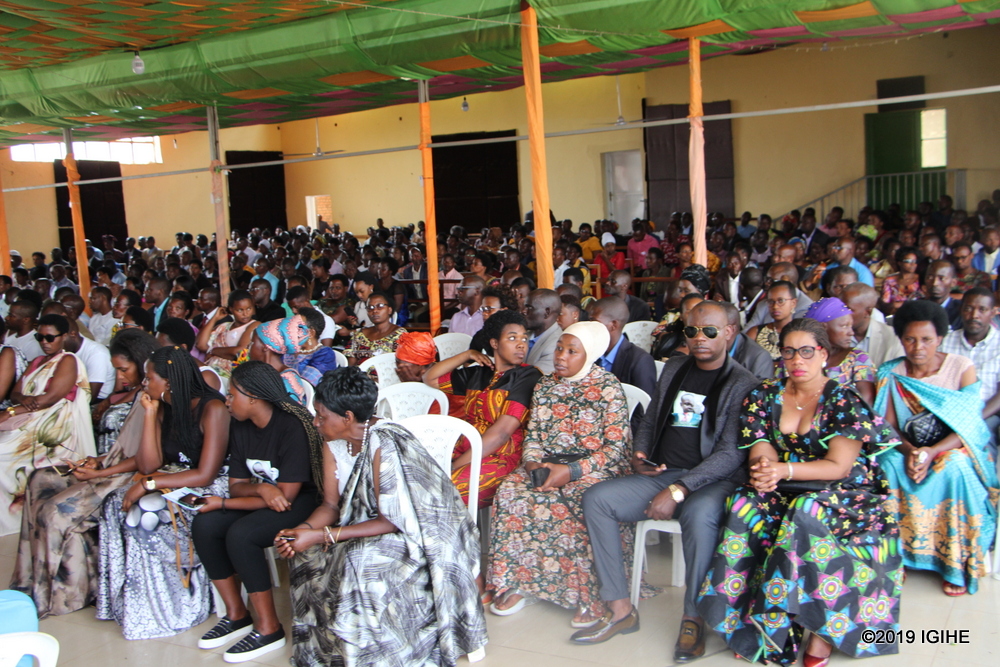Hundreds of people gathered to pay their last respects to late Baziga.