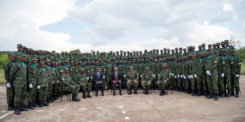 President Paul Kagame with new commissioned and senior RDF officers in a group photo.
