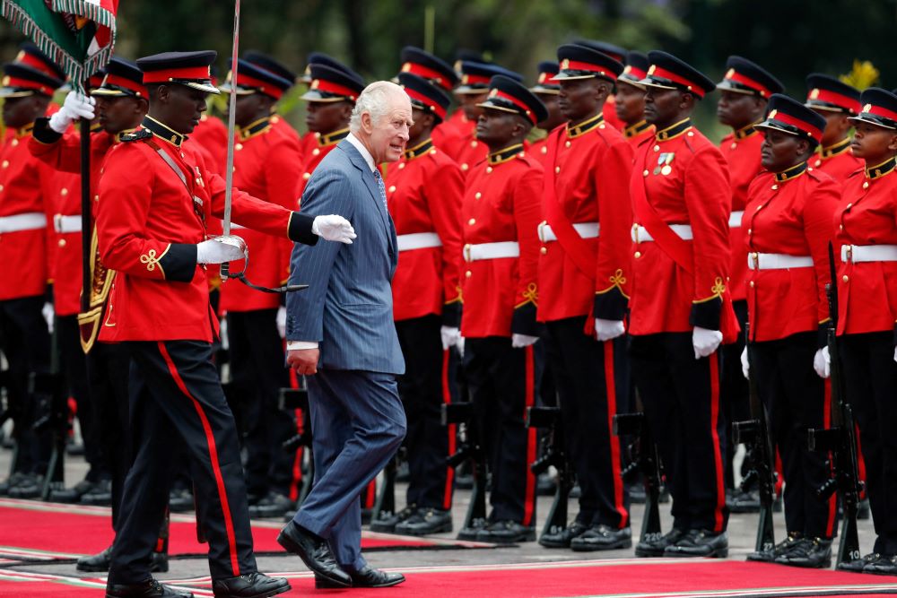 Britain's King Charles is hosted by Kenya's President William Ruto at State House in Nairobi, Kenya October 31, 2023. The Kenyan Human Rights Commission has called for the King to issue an apology on behalf of his country for the past atrocities committed during the colonial era. Photo by REUTERS/Thomas Mukoya