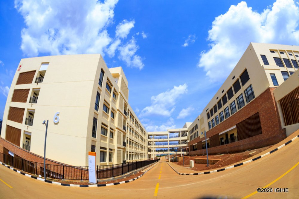 CHUK’s new hospital was built with support from the Chinese government.