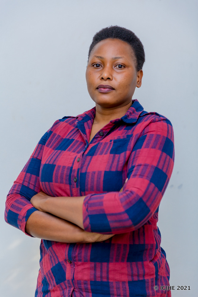 The Director of Faculty Development and Quality Assurance at Davis College, Christine Osae, has said that COVID-19 prompted Davis to restructure its  teaching methodology and use e-learning platforms.  