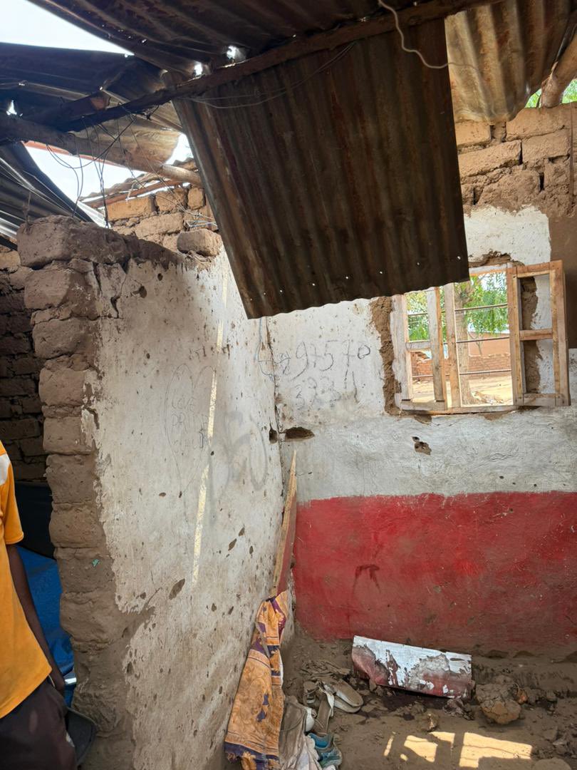 The AFC/M23 rebel coalition, which opposes the Government of the Democratic Republic of the Congo, has announced that the country's army and its allied groups fired shells at the Kamanyola center, killing three civilians and injuring five others.