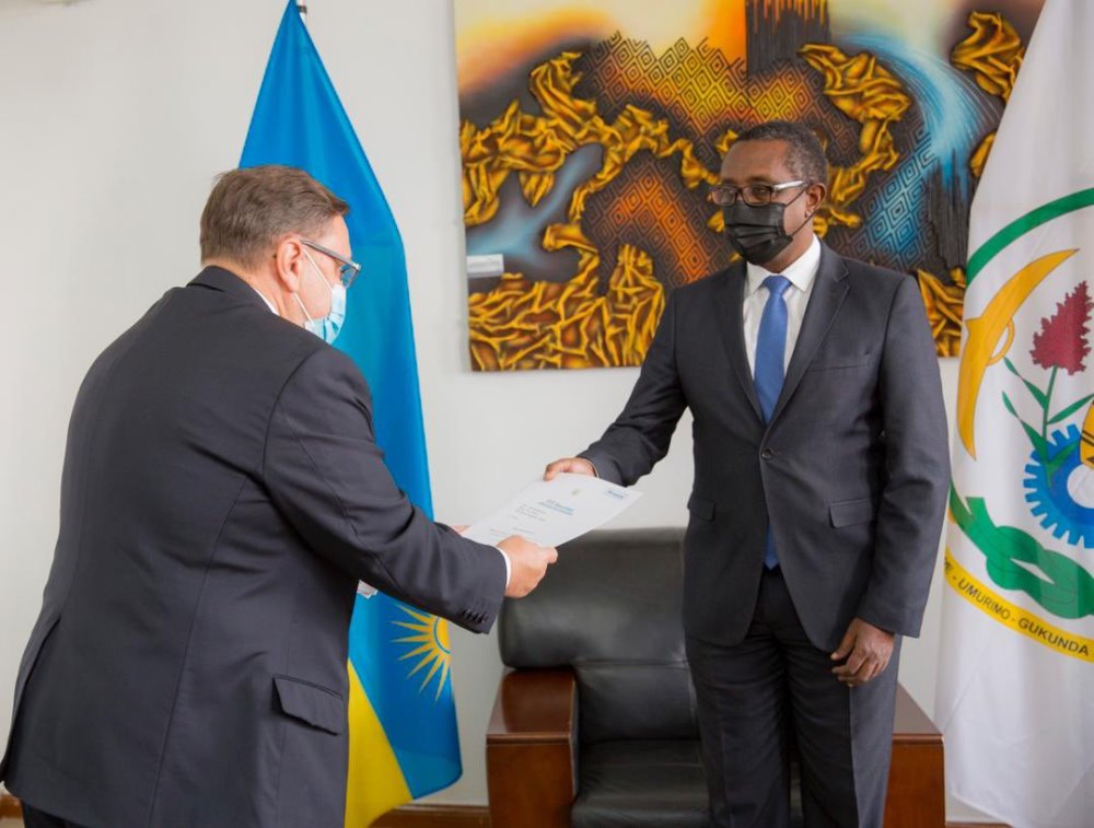 Ukrainian ambassador-designate presenting copies of credentials to Minister Biruta. 