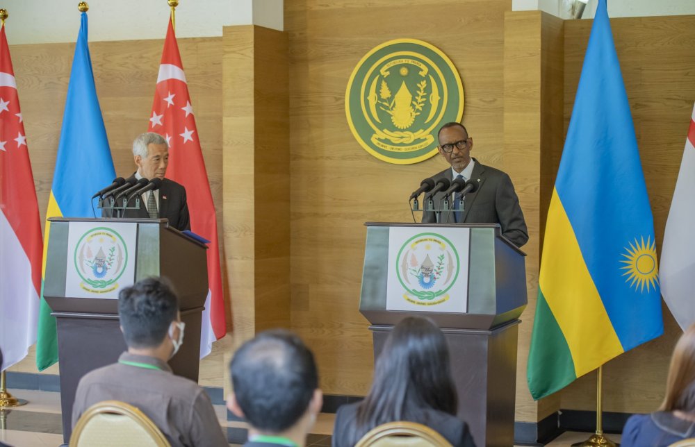 President Kagame and Premier Lee addressing members of the press on Monday 17th June 2022. Photo Urugwiro Village