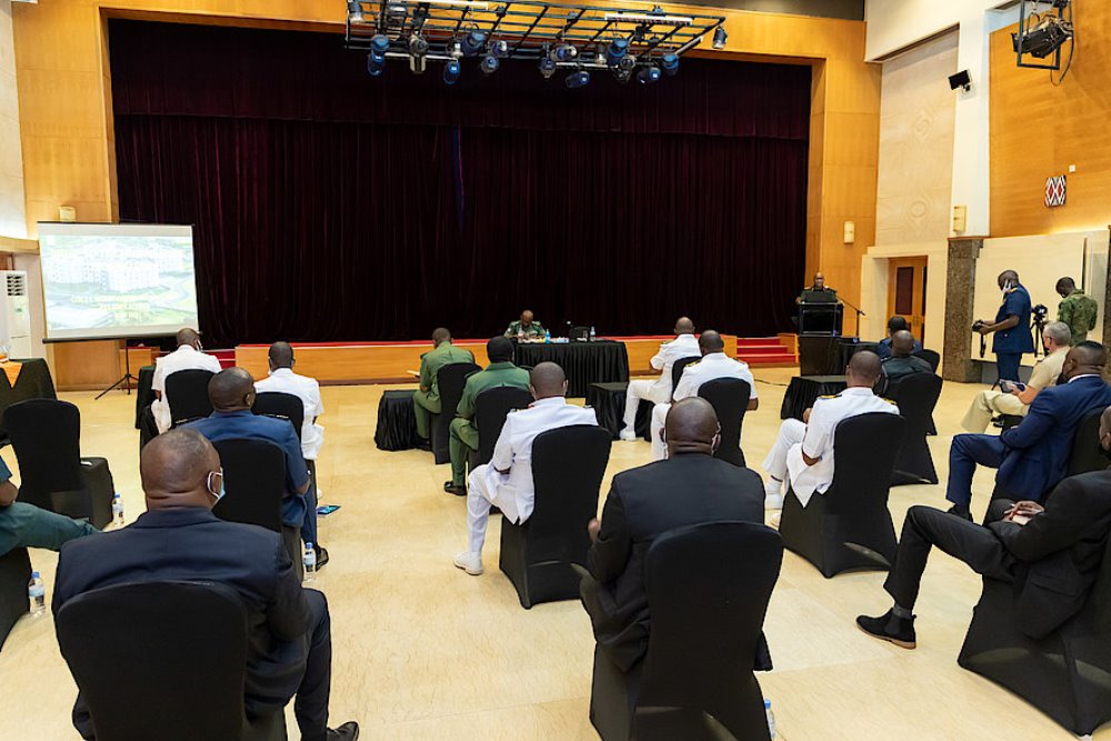 The delegation have received a presentation on RDF roles and organisation.