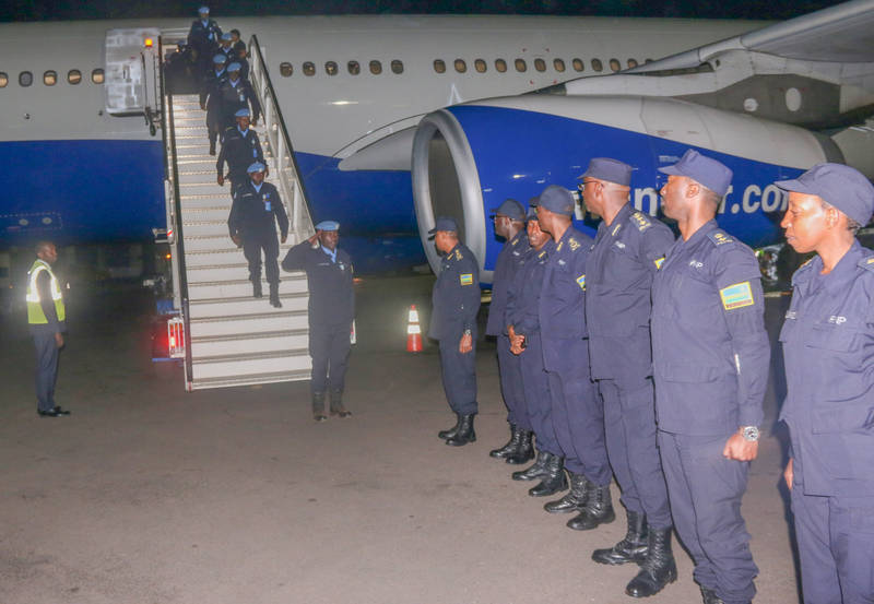 The deployed contingents replaced two others of the same number, which returned home later in the evening.