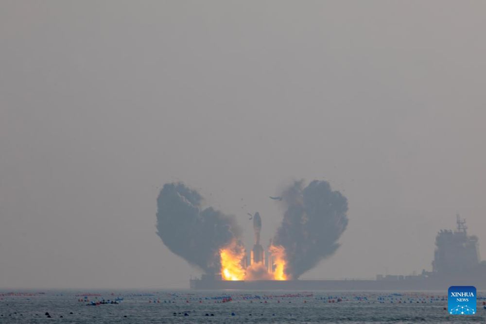 A Gravity-1 (YL-1) commercial carrier rocket carrying three satellites is launched from waters off the coast of Haiyang, east China's Shandong Province, Jan. 11, 2024. China on Thursday sent a sea-launched Gravity-1 (YL-1) carrier rocket into space, sending three satellites into the planned orbit. (Photo by Wang Keqi/Xinhua)