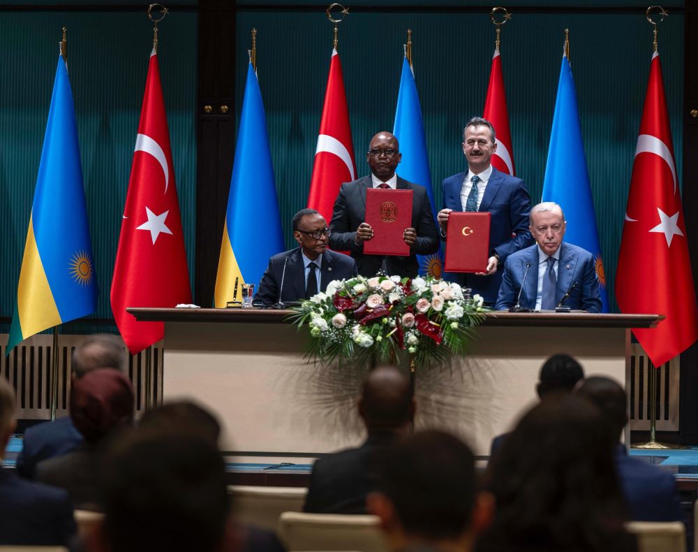 The agreements were signed in the fields of Media and communications, Civil aircraft accident and serious incident investigation, Radio and television and Military electronics and C4I technologies.