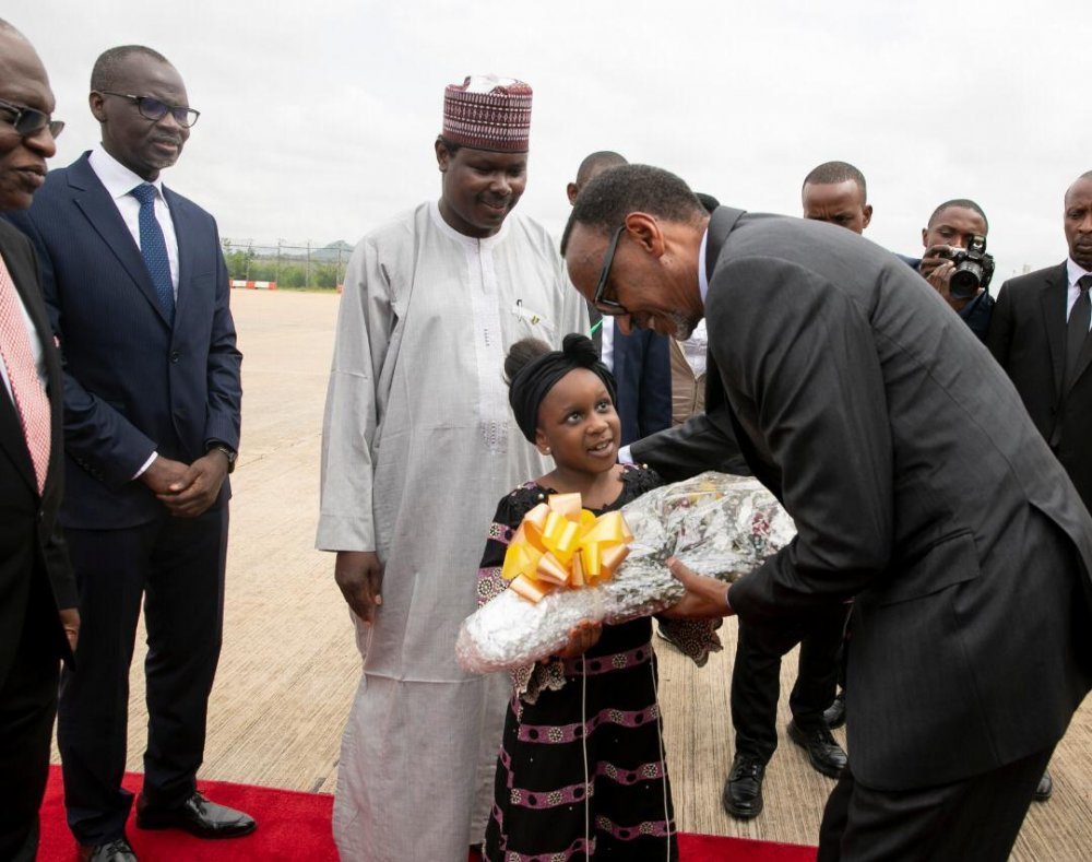 The president Kagame was well received when he landed in Niregia