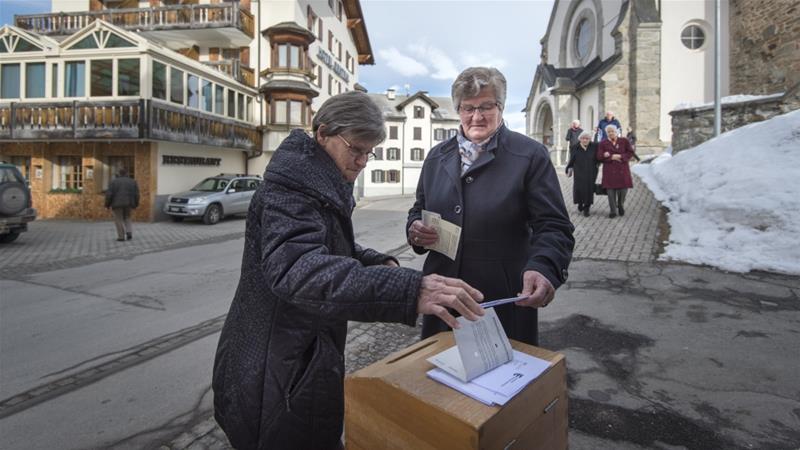 About 25,000 people in Switzerland qualify as third-generation immigrants