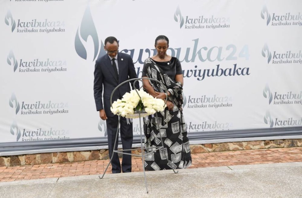 President Kagame and First Lady Jeannette Kagame lay wreaths on mass graves 
