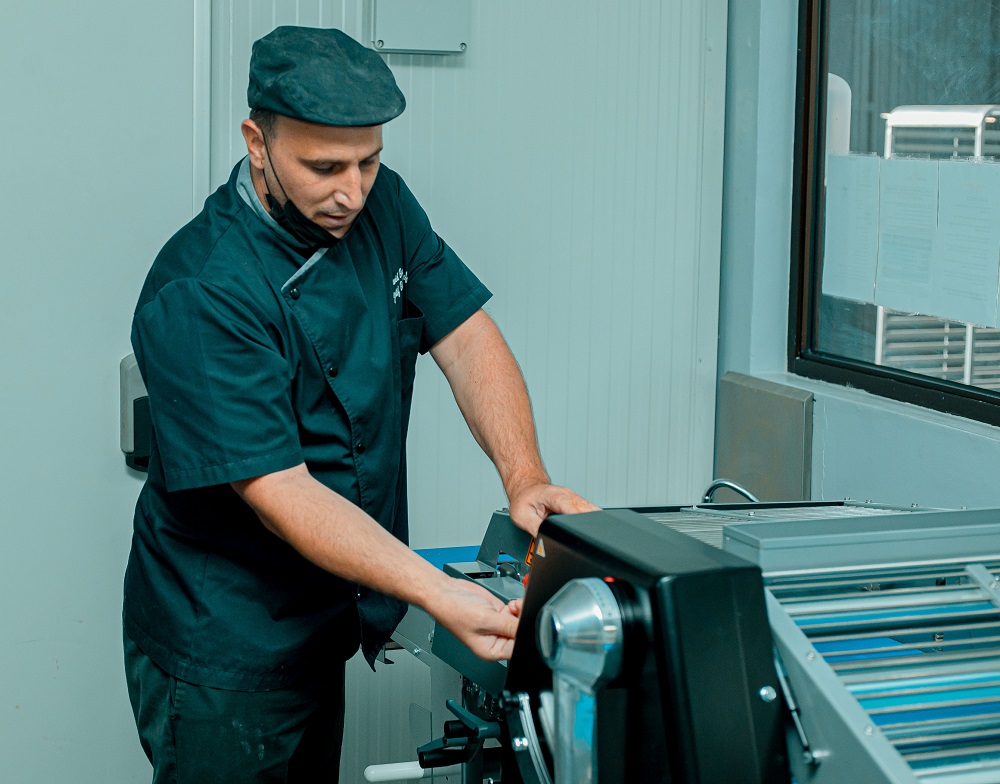 With 25-year experience, David Boudrot will be working with the bakery to produce products with great taste.   