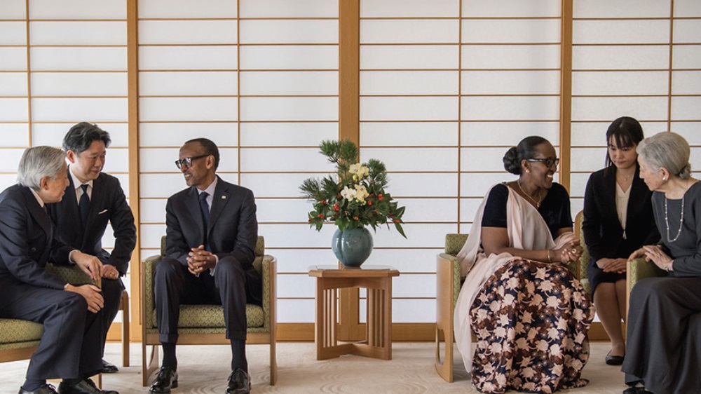 President Paul Kagame and First Lady Jeannette Kagame paying a courtesy call to Their Imperial Majesties Emperor Akihito and Empress Michiko of Japan in 2019. / Village Urugwiro
