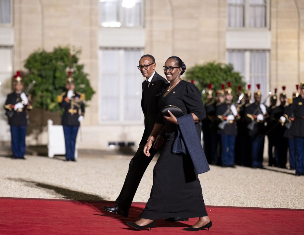 President Kagame and First Lady Jeannette Kagame arriving at the Élysée Palace to attend the dinner hosted by French President Emmanuel Macron and his wife. 