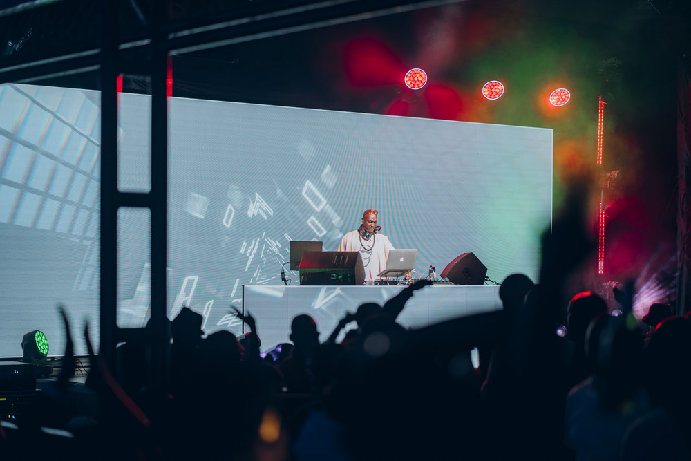 DJ Nicolas Peks thrilled the crowd.