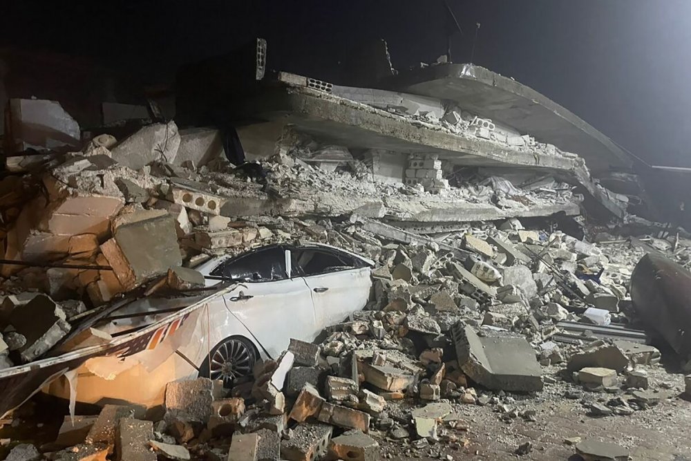The earthquake took lives of more than 4000 in Turkey and Syria. 