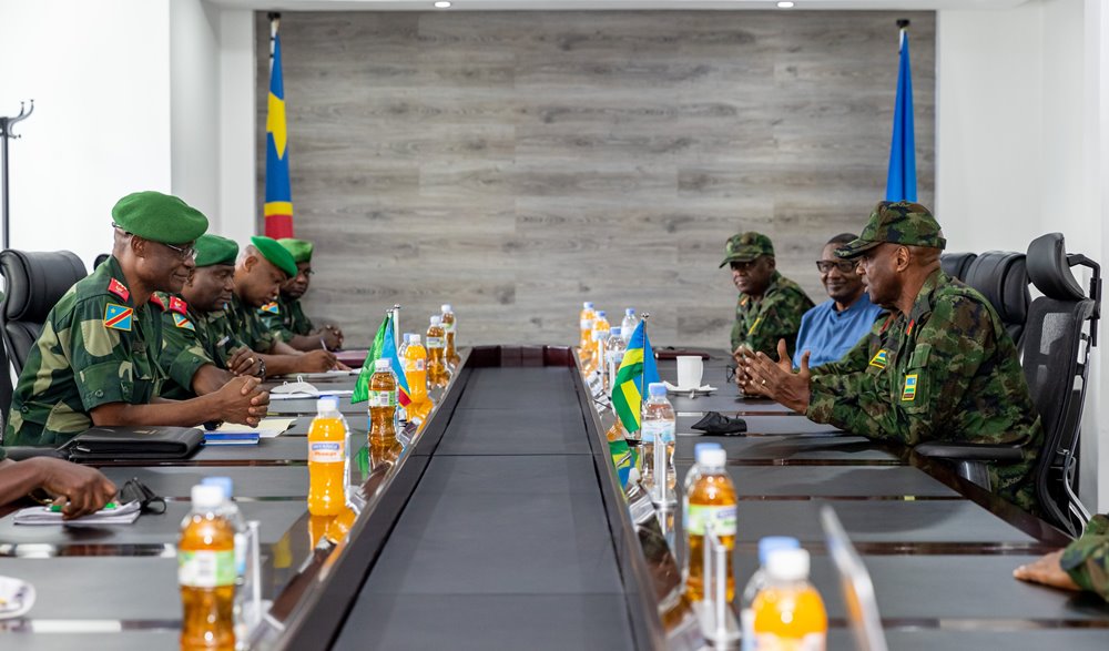 Discussions focused on the regional security situation and the fight against terrorist groups.