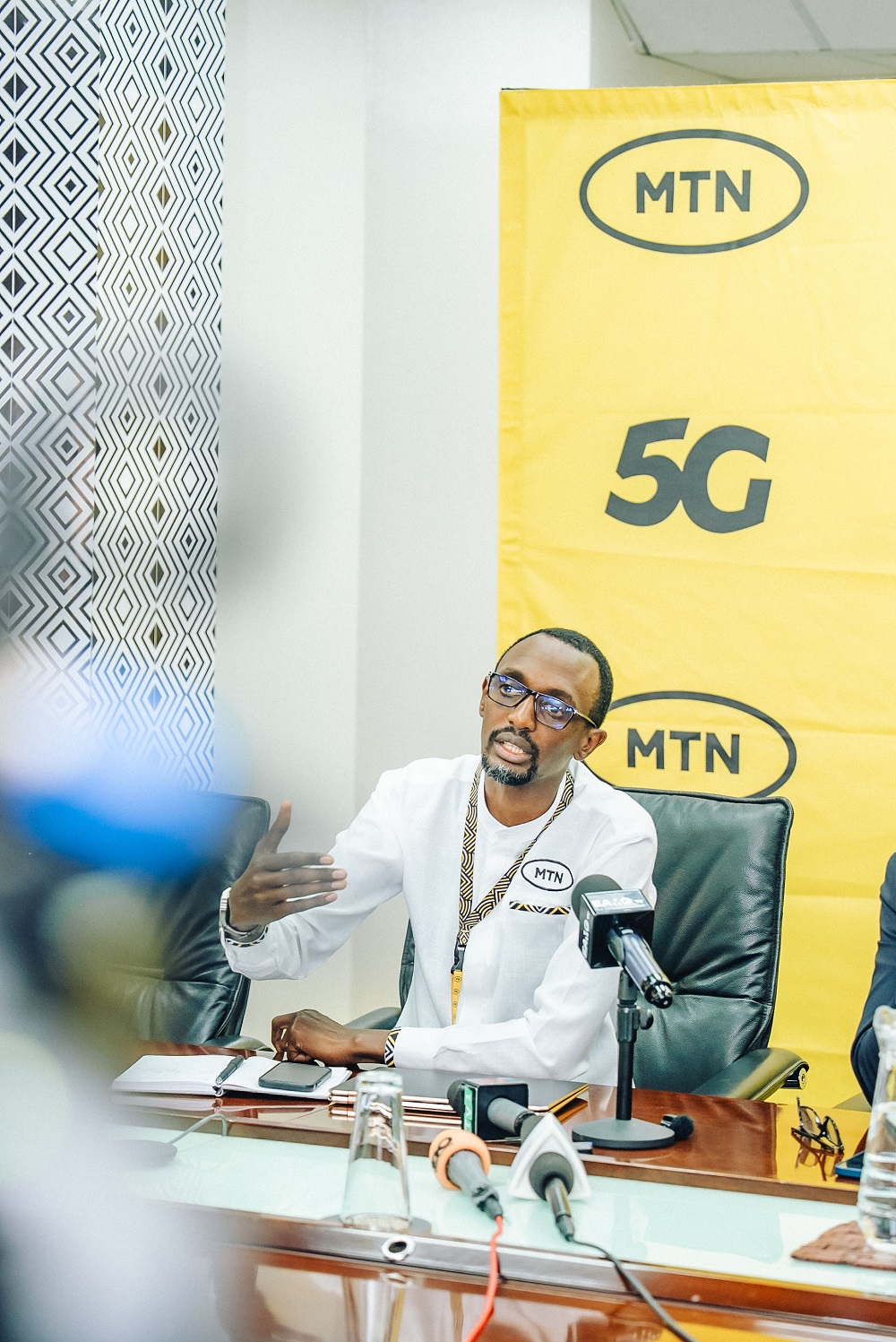 Ndoli Didas, General Manager of Enterprise Business at MTN Rwanda, stated that there will be no changes to the existing internet prices that applied to 4G.