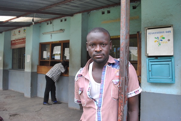 Tuyishime Augustin, a potter at Cyanika one stop border.