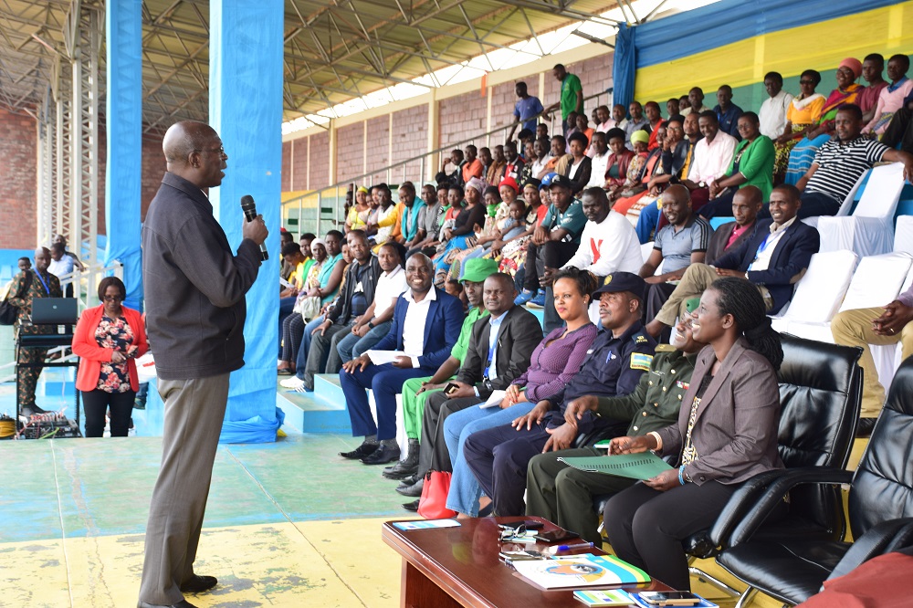 The Ombudsman was addressing residents in Muhanga Stadium in an event against corruption and injustice