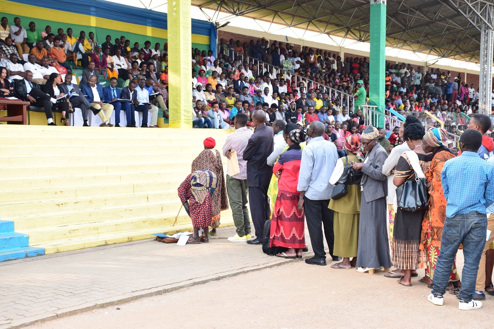 Members of the public were also asked to give information about corruption to the local authorities