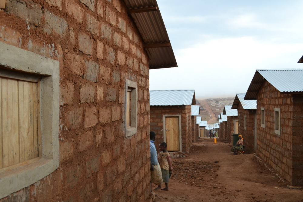 WFP uses a hybrid model of cash and in-kind food assistance to support the Burundian refugees in Mahama.