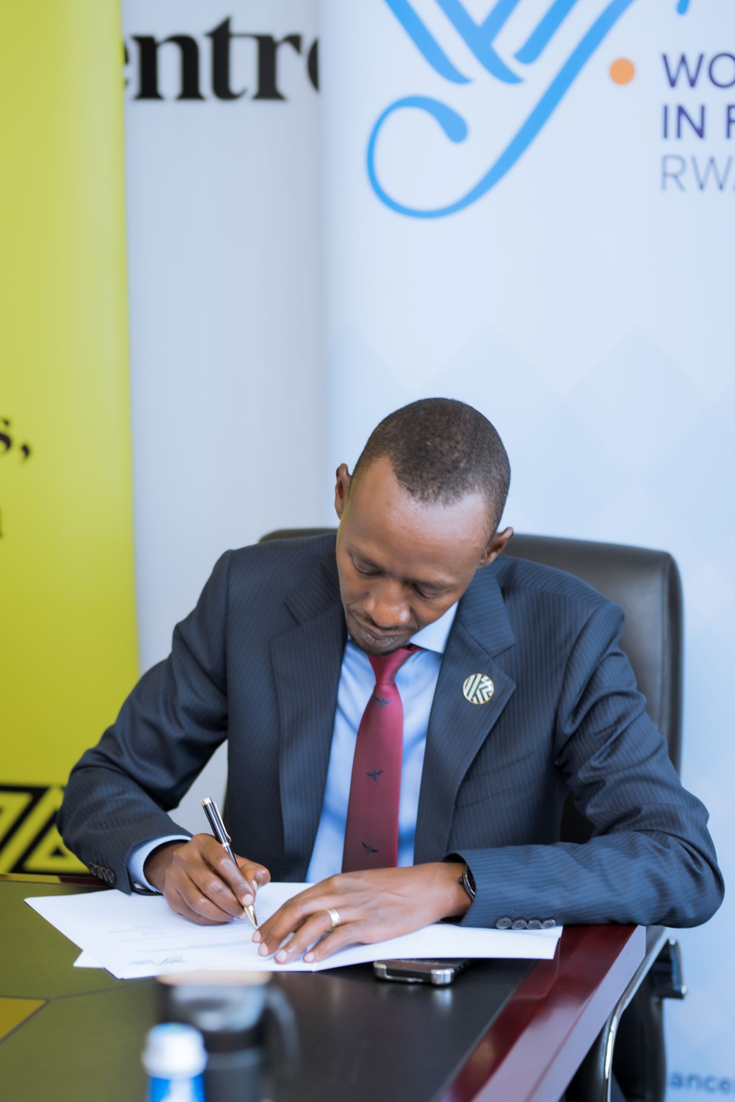  Nick Barigye is the CEO of Rwanda Finance Limited (RFL), the institution tasked with positioning Rwanda as a top-tier financial hub through the Kigali International Financial Centre (KIFC).