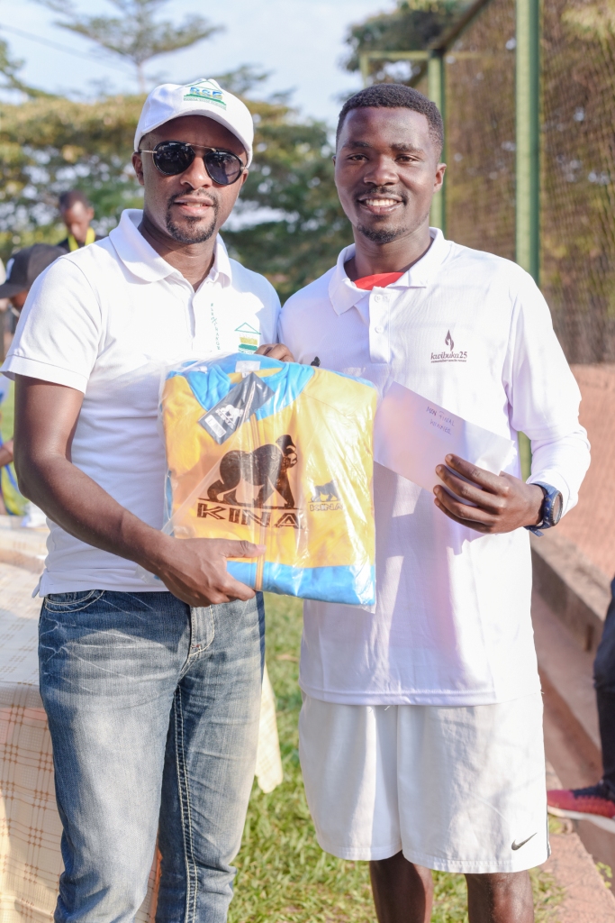 Niyigena Étienne won men professionals category 