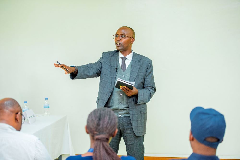 Jonathan Gatera, CEO of Rwanda National Investment Trust stressed that this challenge encourages entrepreneurship among university students. 