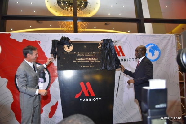 The CEO of Marriot International , Arne Sorenson and Prime Minister,Anastase Murekezi at the launch of Kigali Marriot yesterday