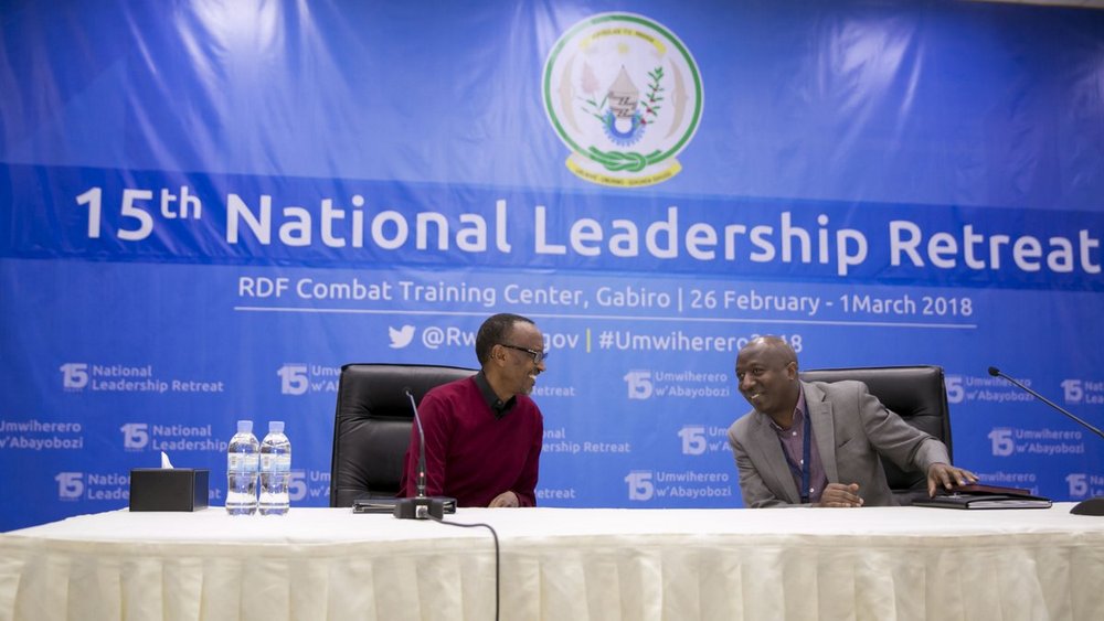 President Kagame chats with Prime Minister Dr. Edouard Ngirente