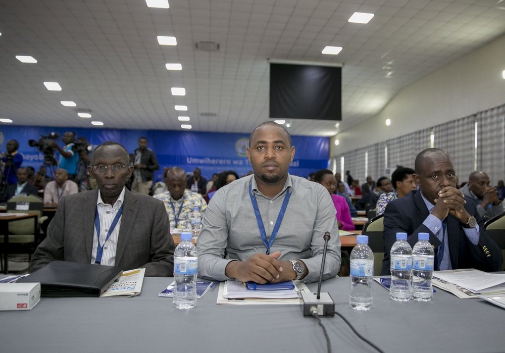 From L-R: Chief Justice, Sam Rugege; the State Minister in Charge of Transportation in the Ministry of Infrastructure, Jean de Dieu Uwihanganye and Education Minister, Dr. Eugene Mutimura in the retreat.