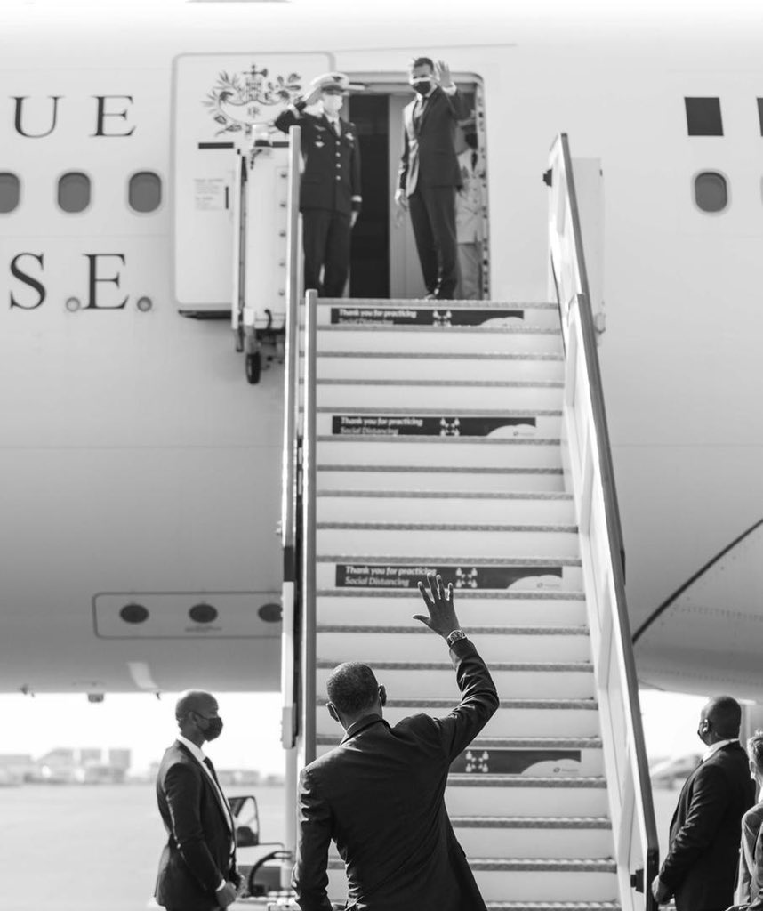 President Paul Kagame bidding farewell to his counterpart of France, Emmanuel Macron.