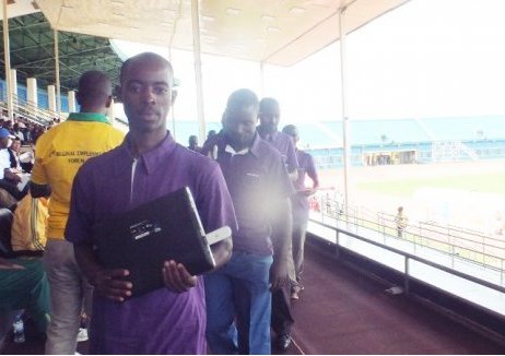 Some of teachers who received laptops