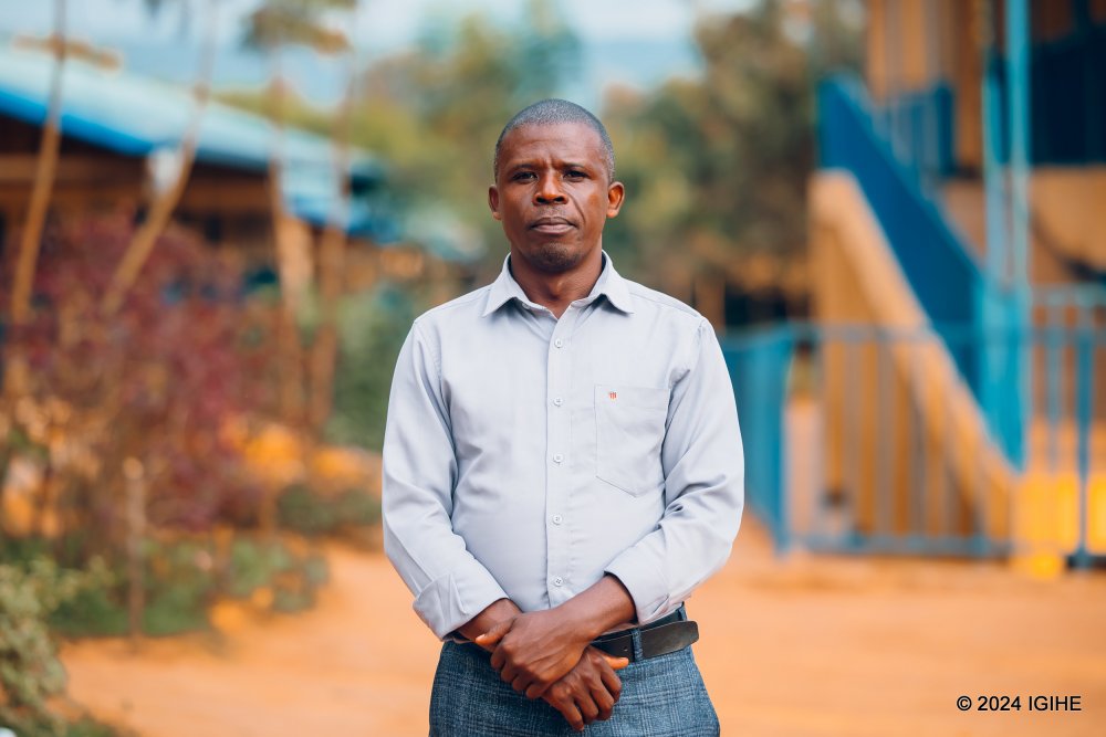 Alex Ntamunoza, the school’s director is happy that the students can power on the device, log in, and start learning on their own.