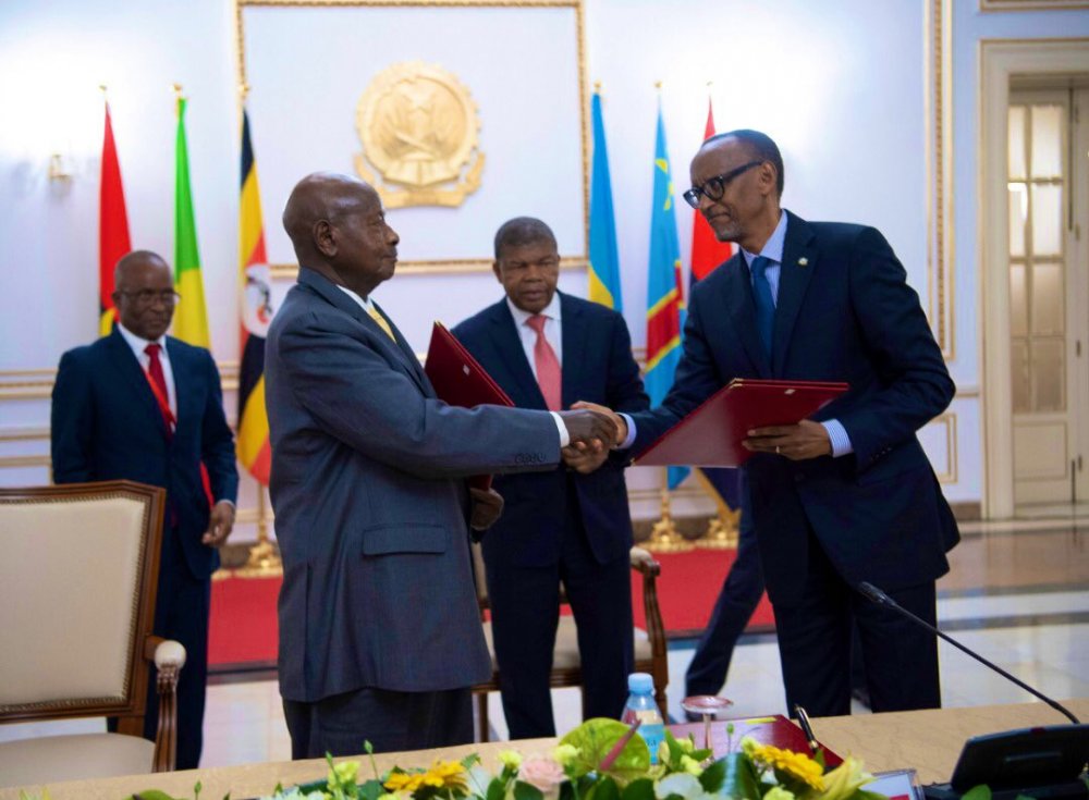 President Kagame, Museveni sign peace and security pact