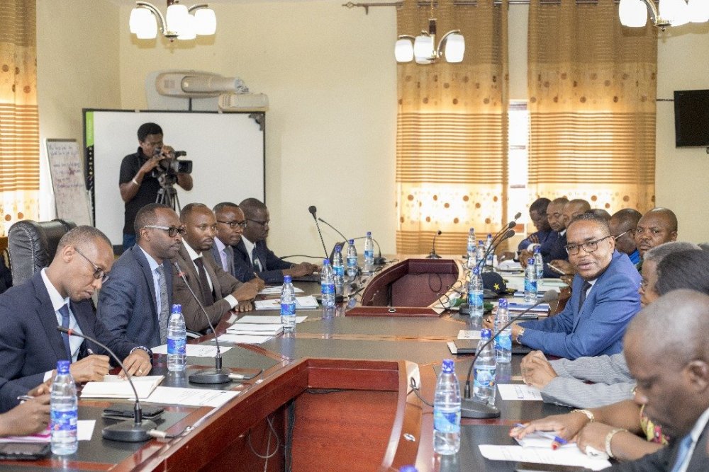Both parties commended efforts earmarked towards Ebola prevention mechanisms and willingness to strive for common interests between both provinces.