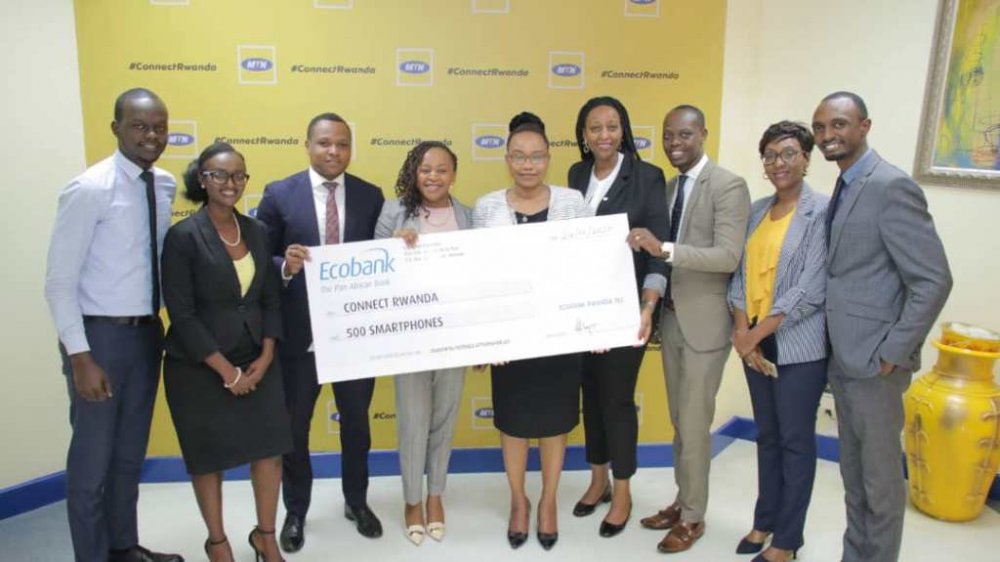 Ecobank Rwanda has donated 500 phones to be given out to vulnerable households as part of MTN Rwanda’s ConnectRwanda campaign