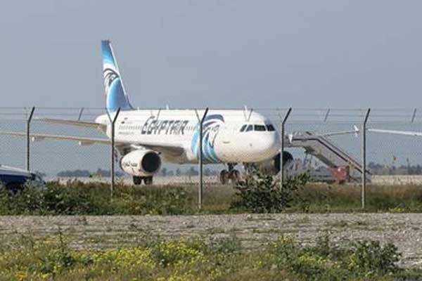 An EgyptAir Airbus A-320. The airline has said on its verified Twitter feed Thursday that its flight MS804 from Paris to Cairo with 69 people on board has vanished from radar.